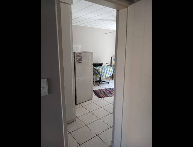1 BEDROOM PROPERTY TO RENT IN DIE BULT